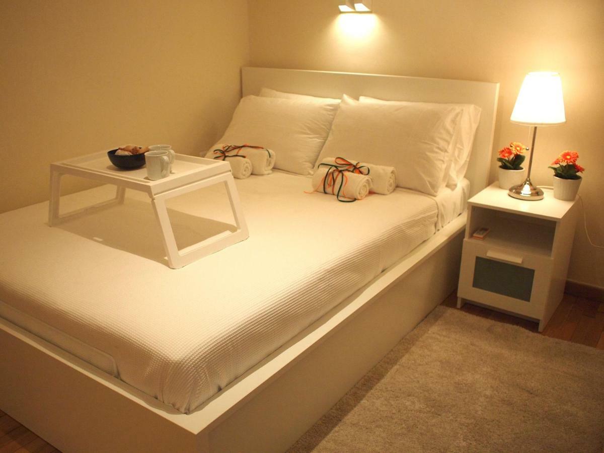 Cosy Flat Posh Quartier Kolonaki Apartamento Atenas Exterior foto
