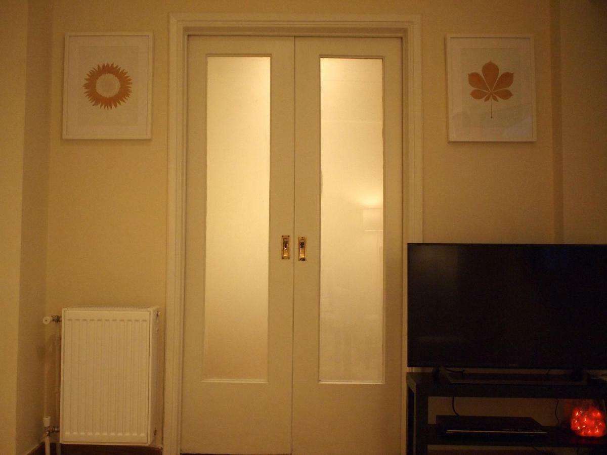 Cosy Flat Posh Quartier Kolonaki Apartamento Atenas Exterior foto
